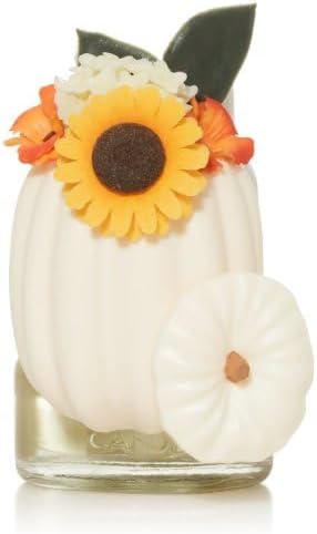Yankee Candle Fall Fireside Blend Variety Pack - Scent Plug Diffuser Pumpkin Arrangement with Light Sensor, Scent Plug Refill Spiced Pumpkin and Autumn Wreath Variety Pack
