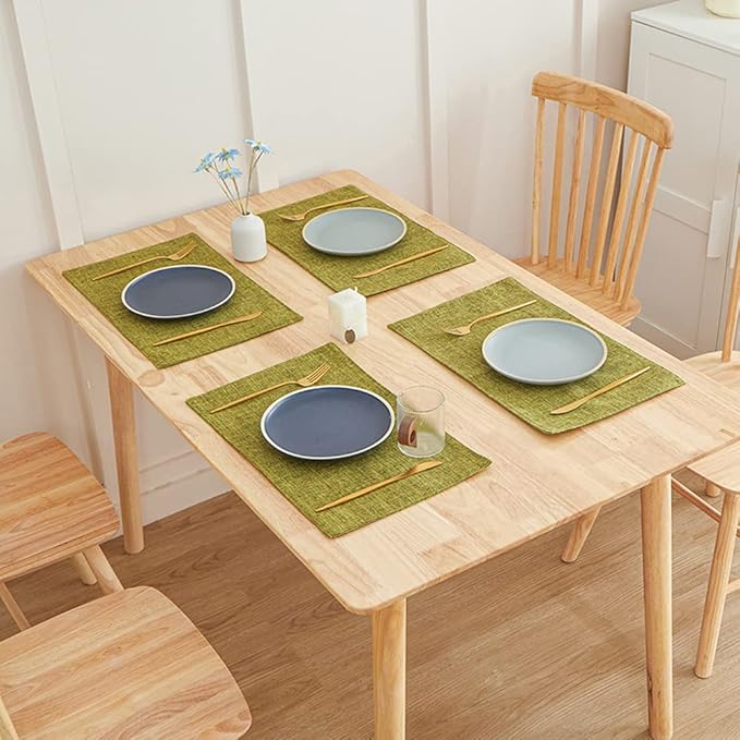 Weabetfu Cloth Placemats Set of 4 Heat Resistant Dining Table Placemmats Cotton Linen Machine Washable Kitchen Table Mats Wrinkle Free Thick Fabric Place Mats,Easy to Clean,13×19inch,Grass Green