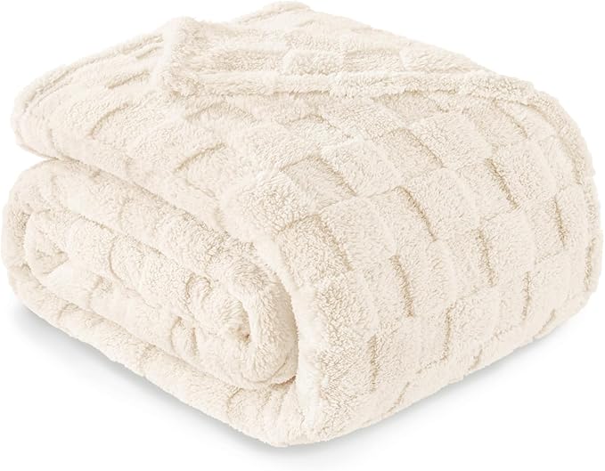 Exclusivo Mezcla Twin Size Flannel Fleece Blanket, Super Soft and Warm Lightweight Checkered Pattern Blankets for All Seasons, 60x80 Inches, Ivory