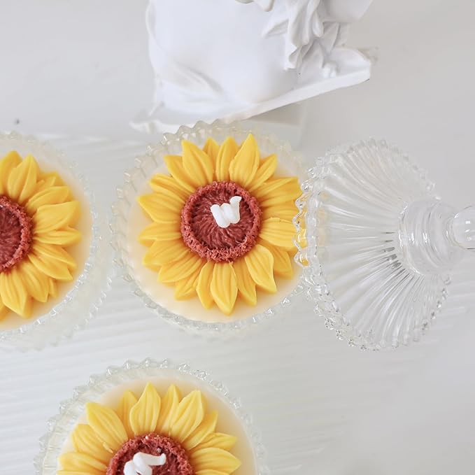 Sunflower Scented Candle,230G Soy Wax Aroma Decorative Candle in Glass Jar 24 Hours,Handmade Candle for Table Photo Prop,Prefect Gift for Meditation Stress Relief Mood Boosting Bath Yoga