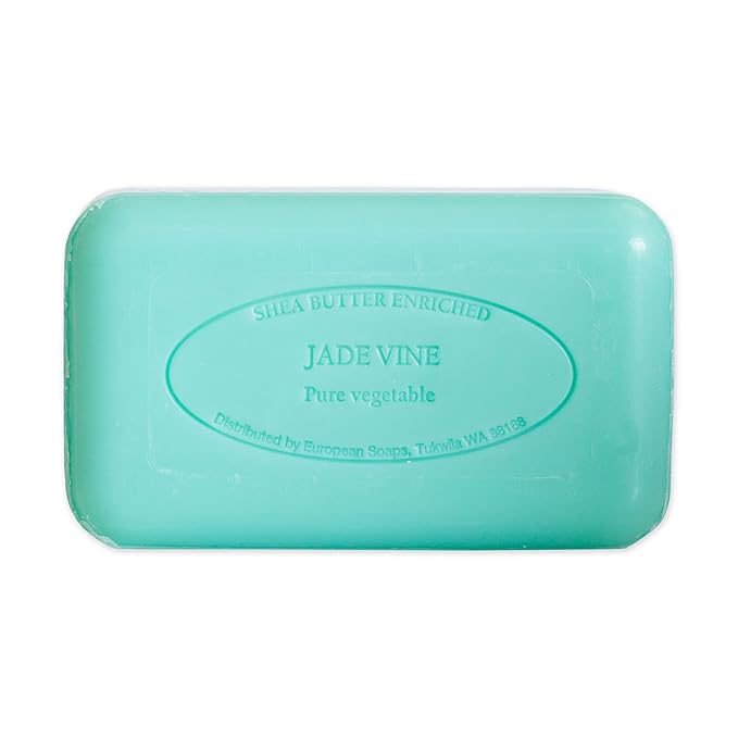 Pre de Provence Artisanal Soap Bar, Natural French Skincare, Enriched with Organic Shea Butter, Quad Milled for Rich, Smooth & Moisturizing Lather, Jade Vine, 5.3 Ounce