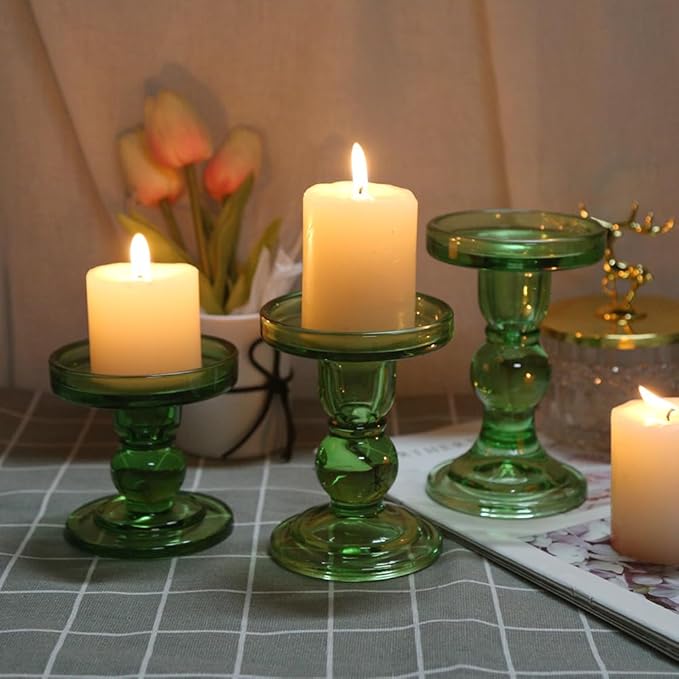 3-Piece Set of Green Glass Candlestick, Crystal Candlestick Holder Holder and Conical Candle, Christmas Candle Holder Decoration, Family Living Room Wedding Candle Holder (green1set)