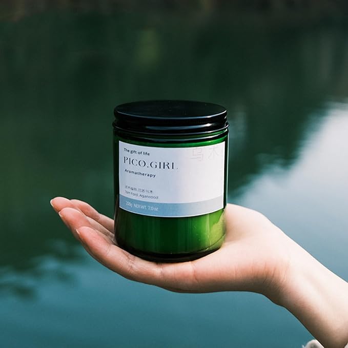 Agarwood Scented Candle Glass in Jar,480G Perfume Floral Long Burning Soy Wax Aesthetic Aroma Candle for Wedding Anniversaries Birthday Holiday Home Decor,Prefect Gift for Meditation Stress (Green)