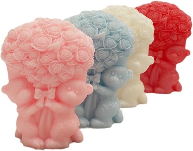 Engraved Bear Holding Rose Flower Cluster Scented Candle,80G Aesthetic Handmade Soy Wax Aroma Decorative Art Candle for Table Photo Prop Wedding Birthday,Prefect Gift for Meditation Stress (Pink)