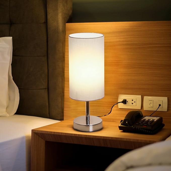 Yarra-Decor Bedside Lamps with USB Port - Touch Control Table Lamp for Bedroom 3 Way Dimmable Nightstand Lamp Set of 2 with Round White Fabric Shade for Living Room, Dorm, Home Office (White, 2 Pack)