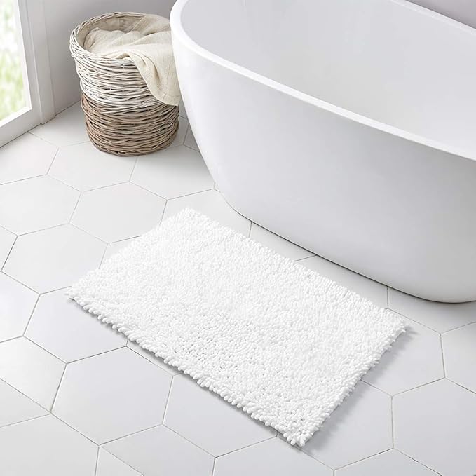 Walensee Bathroom Rug Non Slip Bath Mat (32x20 Inch White) Water Absorbent Super Soft Shaggy Chenille Machine Washable Dry Extra Thick Perfect Absorbant Best Large Plush Carpet for Shower Floor