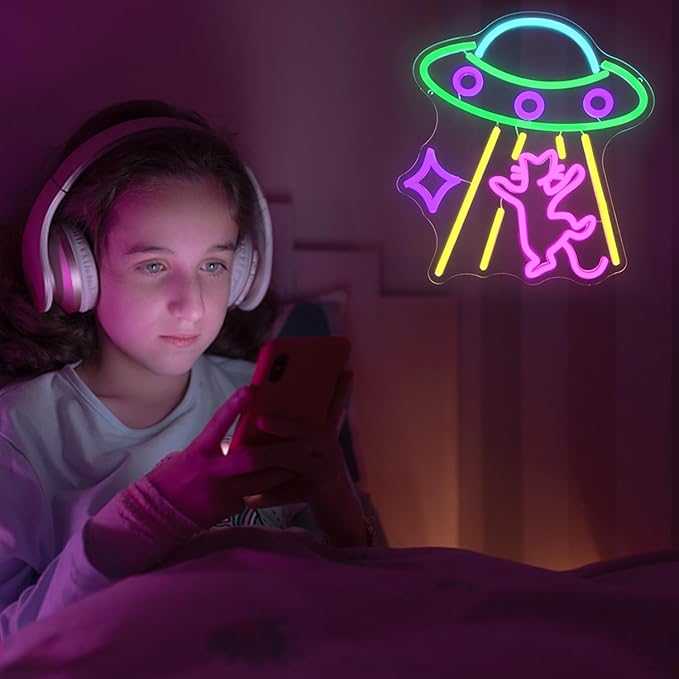 UFO Cat Neon Sign Fun Alien Neon Light Spacecraft LED Sign Adorable Pink Cat Neon Lights Signs for Bedroom Game Room Man Cave Bar Party Decoration Gifts for Kids Wall Art