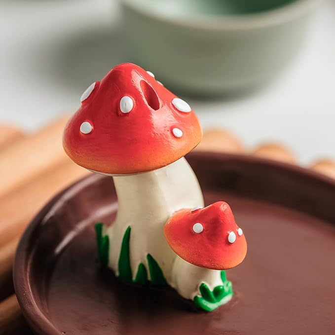 Cute Mushroom Incense Holder with 30 Incense Sticks, Handmade Resin Mushroom Incense Tray, Adorable Home Decor Accessory (Brown)