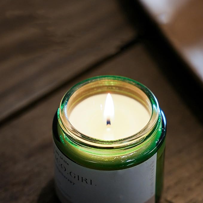 Agarwood Scented Candle Glass in Jar,480G Perfume Floral Long Burning Soy Wax Aesthetic Aroma Candle for Wedding Anniversaries Birthday Holiday Home Decor,Prefect Gift for Meditation Stress (Green)
