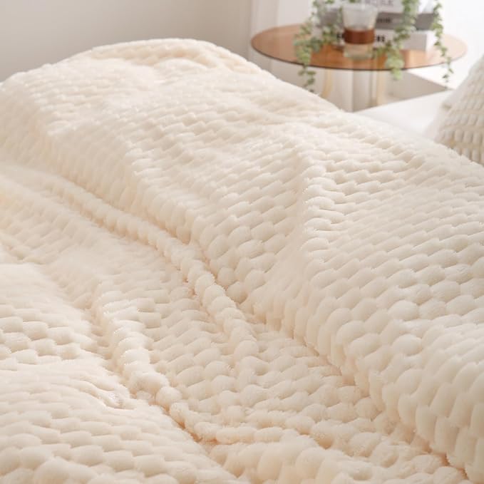 Puncuntex Cream White Throw Blanket 90"×90" inches Fuzzy 3D Jacquard Decorative Flannel Fleece Super Soft Plush Cozy Blanket for Couch Sofa Chair Lightweight