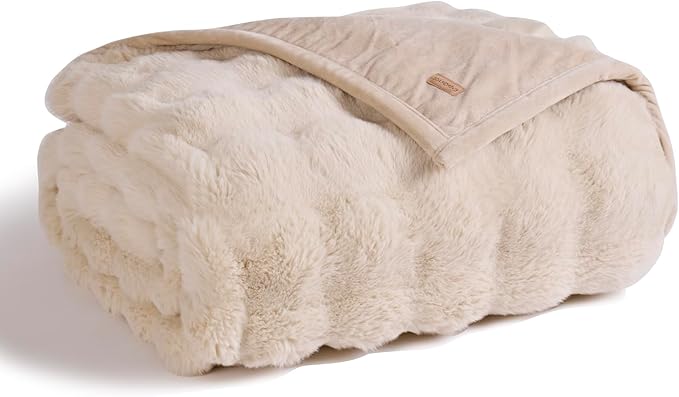 EVERGRACE Ultra Soft Luxury Fluffy Ridgeline Faux Rabbit Fur Throw Blanket, Thick Warm Bubble Throw for Bed, Cozy Plush Reversible Blankets for Couch, Chair, Sofa, Cream, 80x90 Inches, 870 GSM