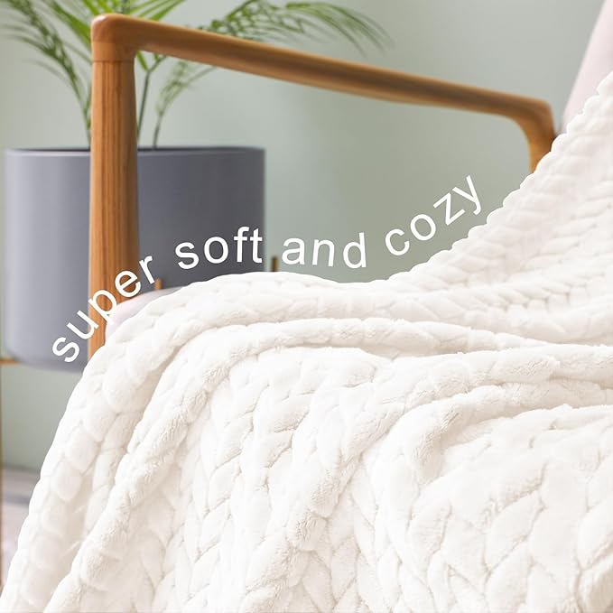 Exclusivo Mezcla Off White Fleece Queen Size Blanket for Bed, 90x90 Inches Soft Cozy Jacquard Flannel Blankets, Lightweight Fuzzy Plush Warm for All Seasons