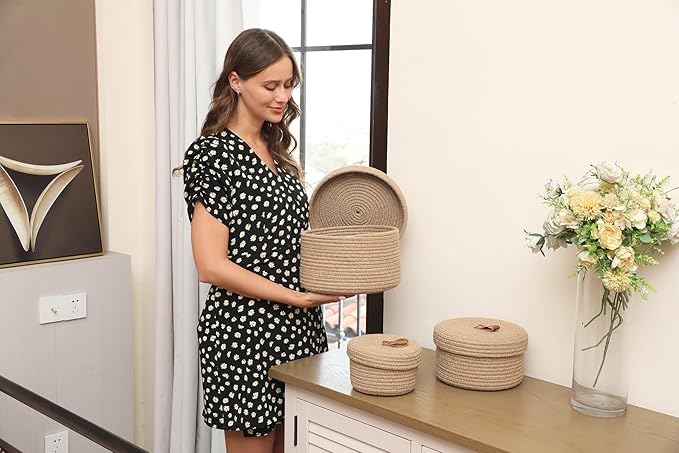 Cottonphant Set of 3 Stylish Round Woven Baskets with Lids - Elegant Storage Solution for Home Decor and Organization - Compact Shelf Baskets (Jute, 10"x6"-8"x5"-6"x4")