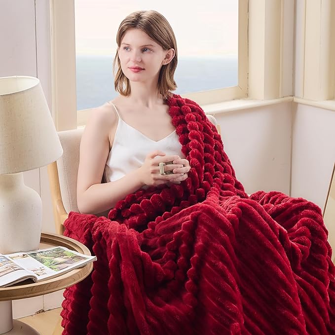 NEWCOSPLAY Super Soft King Blanket Red Premium Silky Flannel Fleece 3D Ribbed Jacquard Lightweight Bed Blanket All Season Use (Red Ribbed, King(90"x110"))