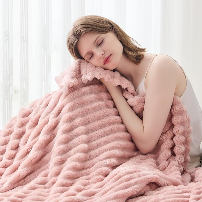 NEWCOSPLAY Super Soft King Blanket Pink Premium Silky Flannel Fleece 3D Ribbed Jacquard Lightweight Bed Blanket All Season Use (Pink Ribbed, King(90"x110"))