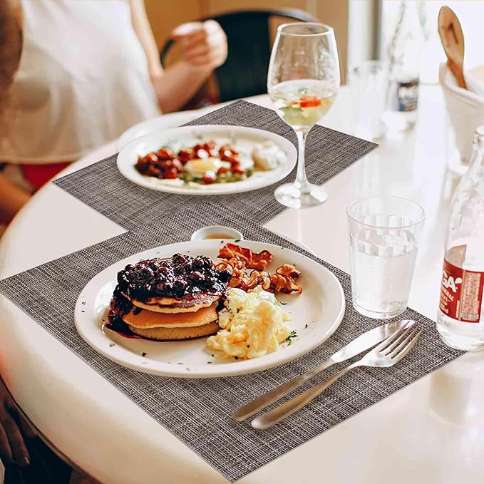 GIVERARE Placemats Set of 4, Heat-Resistant Woven Vinyl Placemat 12x18in, Non-Slip Washable PVC Table Mat, Easy to Clean Premium Plastic Mats for Dining, Kitchen Table (Caramel)