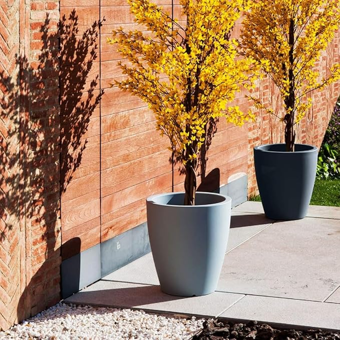 Elly Décor 17 inch Planter for Garden with Drainage, Large Round, Lightweight & Extremely Durable, Deck Indoor/Outdoor Plastic Pot, 17"x15"x9", Light Grey
