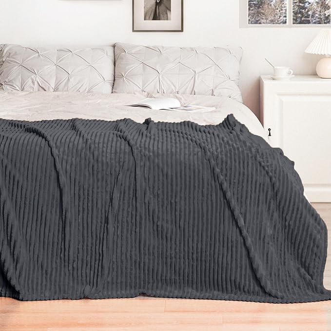 Vessia Flannel Fleece Throw Blanket, Lightweight Warm and Soft Striped Grey Couch and Bed Blanket, Cozy Microfiber Ribbed Sofa Decor for All Season
