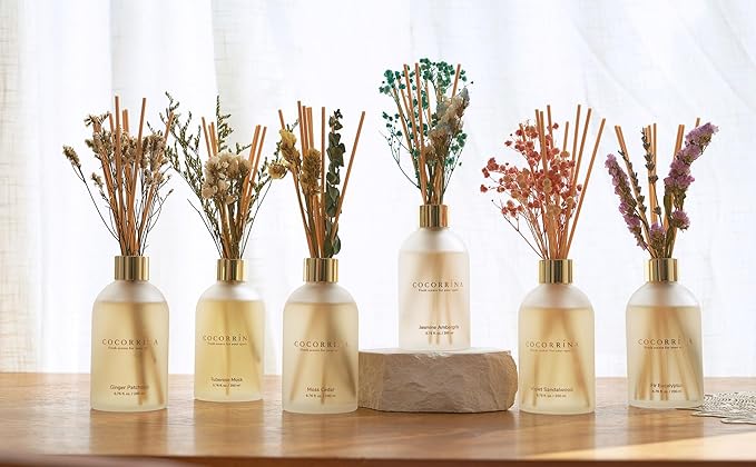 COCORRÍNA Reed Diffuser -Ginger Patchouli 6.76 oz Flower Reed Diffuser Set with 8 Sticks - Home Fragrance Office Bedroom Bathroom Shelf Decor