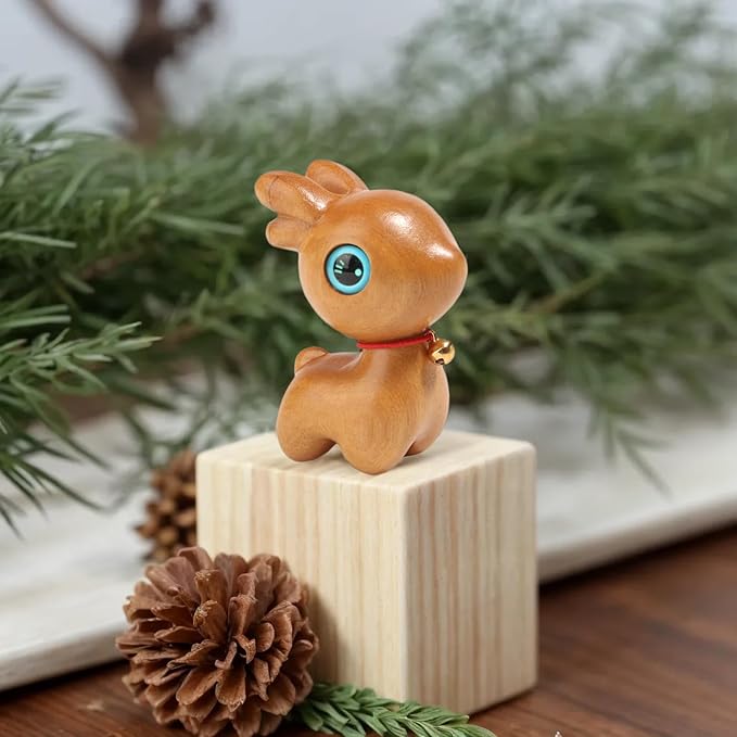 Christmas Deer Wooden Figurine,Gift Decoration Handmade Art Carved Small Animal Garden Statue,Desk Miniature Wood Carving Decoration Lovely Home Decor Table Living Room Festival Decoration