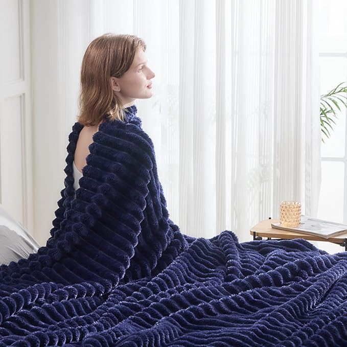 NEWCOSPLAY Super Soft King Blanket Dark Navy Premium Silky Flannel Fleece 3D Ribbed Jacquard Lightweight Bed Blanket All Season Use (Dark Navy Ribbed, King(90"x110"))
