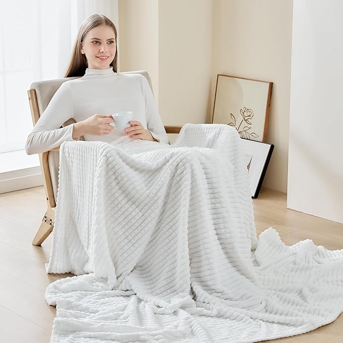 EMME Fleece Throw Blanket Luxury Flannel for Couch Bed Sofa Chairl, Soft, Plush, Warm and Cozy Blanket with Geometric Grid Design (White, 60'' x 80'')