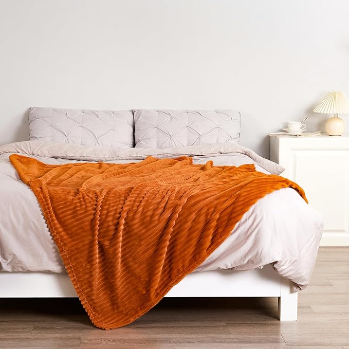 Bnuitland Burnt Orange Flannel Throw Blanket, 300GSM Super Soft Fleece Stripe Pattern Sofa Blanket for Babys and Kids, Lightweight Cozy Bed Throw for Home Decor All Season