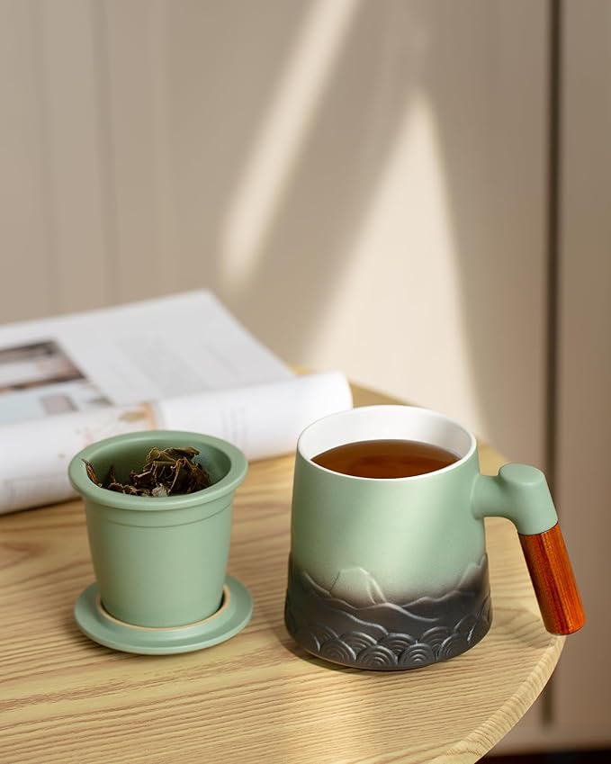 ZENS Tea Mug with Infuser and Lid for Loose Leaf Tea Steeper, 16.9 oz Embossed Ceramic Tea Cup with Fine Strainersand Wood Handle,Tea Diffusers Accessories for Tea Lovers Gifts