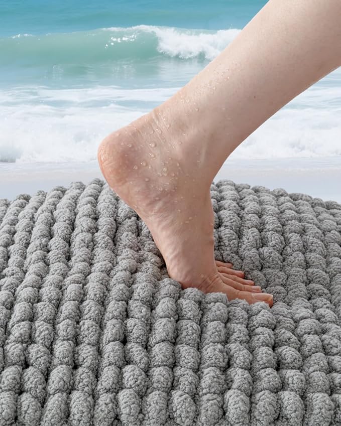 DEXI Bathroom Rugs 17x30, Non Slip Washable Bath Mat, Luxury Chenille Super Absorbent Thick Bathmats for Shower Floor, Plush Fluffy Shaggy Carpet for Tub, Light Grey