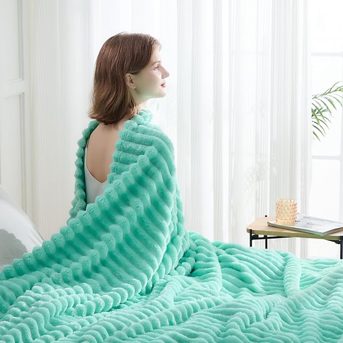 NEWCOSPLAY Super Soft Twin Blanket Aqua Premium Silky Flannel Fleece 3D Ribbed Jacquard Lightweight Bed Blanket All Season Use (Aqua Ribbed, Twin(60"x80"))