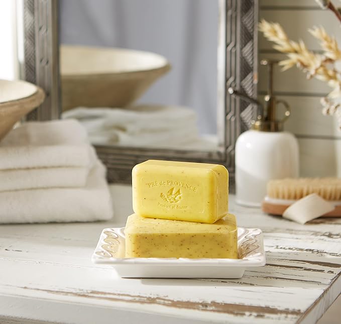 Pre de Provence Artisanal Soap Bar, Natural French Skincare, Enriched with Organic Shea Butter, Quad Milled for Rich, Smooth & Moisturizing Lather, Lemongrass, 5.3 Ounce