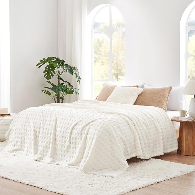 Cozy Bliss Soft Queen Size Waffle Blanket - Lightweight Cozy Blankets Gift for Women,Cute Checkered Throws Blanket for Bed, Couch and Sofa,Ivory,90x90 Inches
