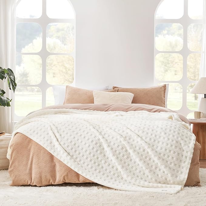 Cozy Bliss Soft Queen Size Waffle Blanket - Lightweight Cozy Blankets Gift for Women,Cute Checkered Throws Blanket for Bed, Couch and Sofa,Ivory,90x90 Inches
