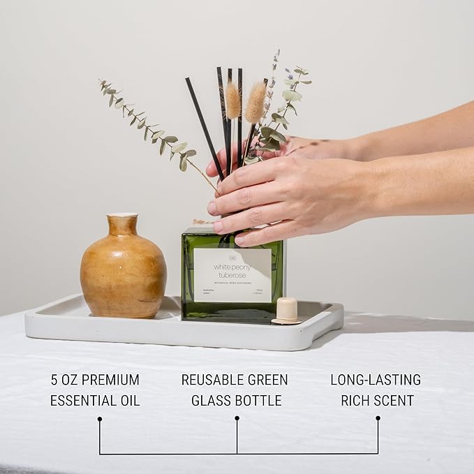 Craft & Kin Reed Diffuser with Dried Flowers | 5 oz White Peony & Tuberose Scented Reed Diffusers for Home, Bathroom | Scent Sticks | Elegant Fragrance Home Decor for Men & Women