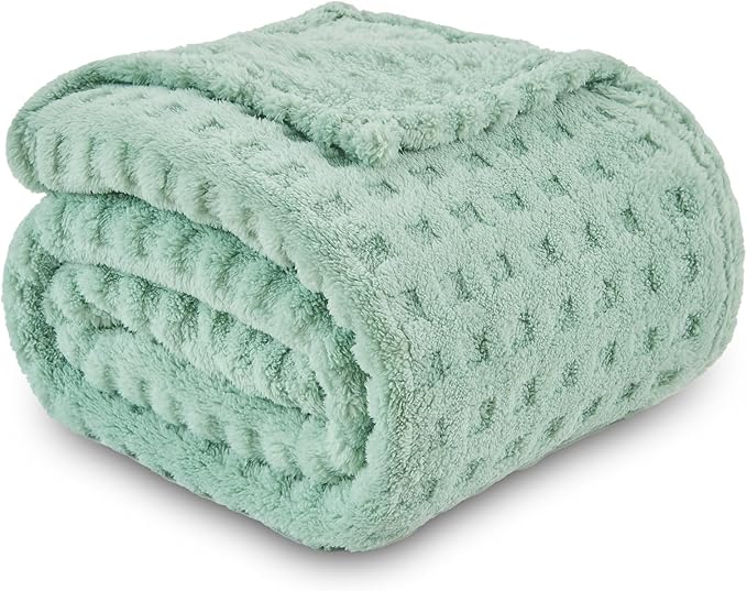 NEWCOSPLAY Super Soft Throw Blanket Green Premium Silky Flannel Fleece 3D Waffle Checkered Lightweight Bed Blanket All Season Use (New Sage Green, Throw(50"x70"))