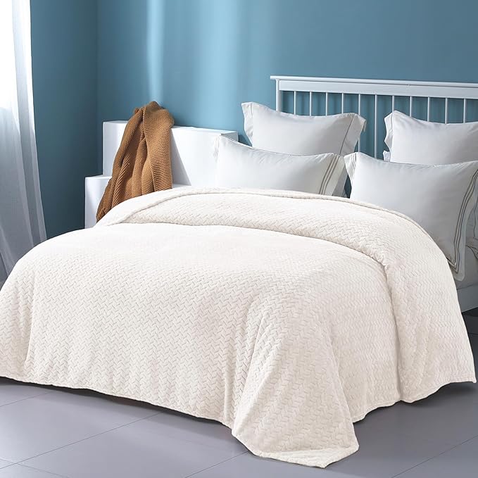 Exclusivo Mezcla Off White Fleece Queen Size Blanket for Bed, 90x90 Inches Soft Cozy Jacquard Flannel Blankets, Lightweight Fuzzy Plush Warm for All Seasons