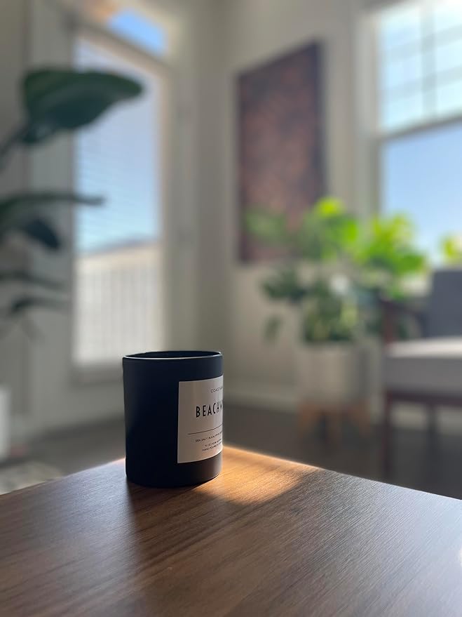 Beachwood Candle | Coastal Breeze & Woodsy Scent, Teakwood, Natural Soy Wax, Clean Burning, Hand-Poured and Long Lasting - 7.1oz