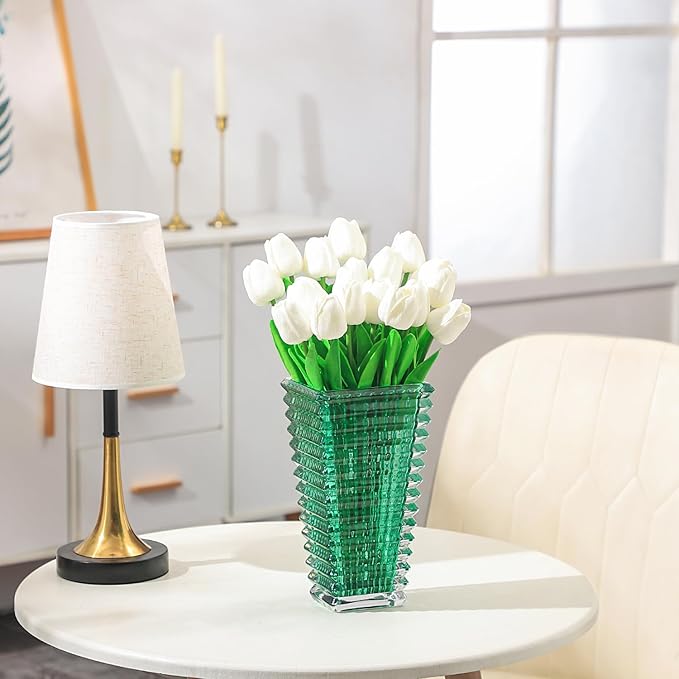 MCMCNCUIU Crystal Vase, Large Crystal Vases for Flowers, Large Flower Vase, Modern Green Vases for Living Room, Bedroom, Kitchen, Dining Table, Mantle, Wedding, 9 Inches