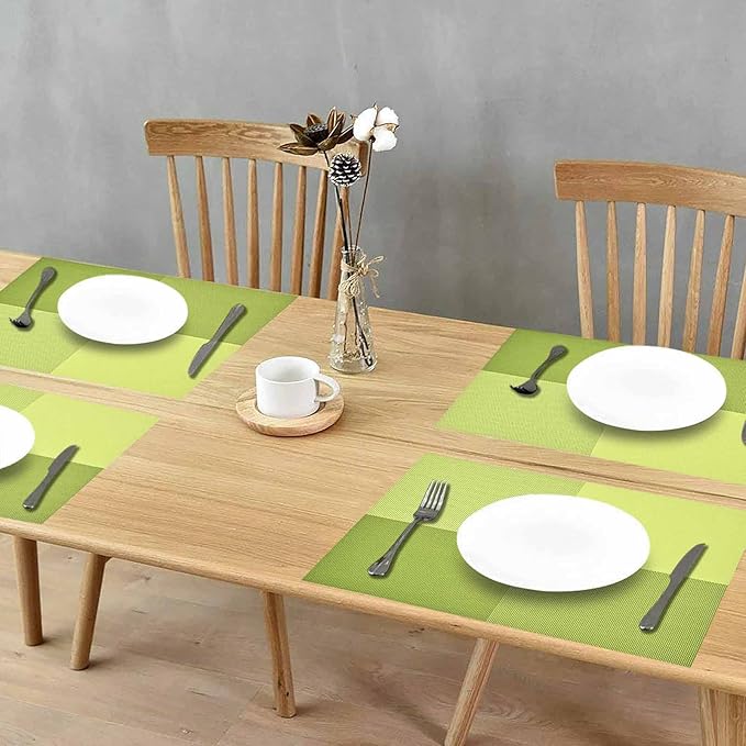 GIVERARE Placemats Set of 4, Heat-Resistant Woven Vinyl Placemat, Non-Slip Washable PVC Table Mat, Easy to Clean Premium Plastic Mats for Dining, Kitchen Table (Green)
