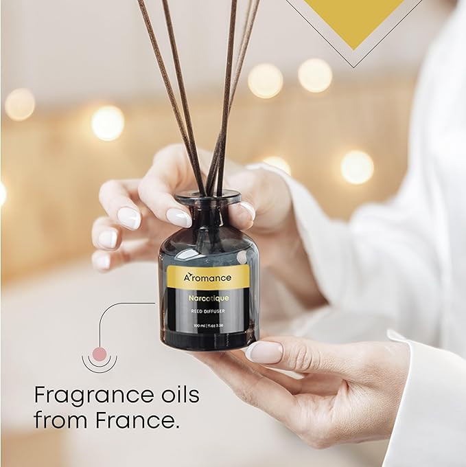 Narcotique Reed Diffuser Set | Floral-Fruity Fragrance | 3.38 oz Scent Fragrance Oil Diffuser for Bedroom, Bathroom, Home Décor and Gift, Decorative Air Fresheners with Sticks