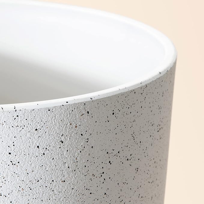 LA JOLIE MUSE Flower Pots Outdoor Garden Planters, Indoor Plant Pots with Drainage Holes, Plastic, Speckled White, Set 2 (8.6 + 7.5 Inch)