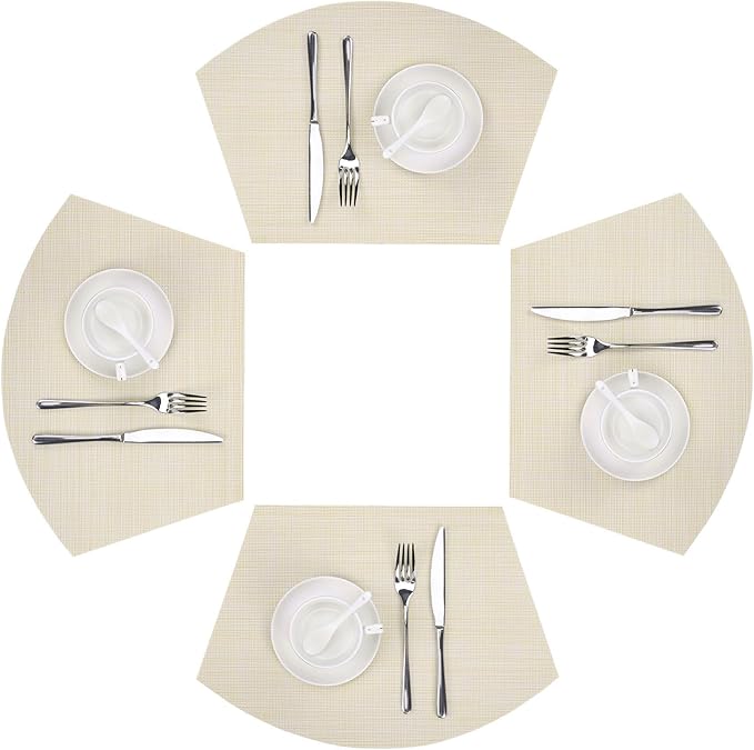 SHACOS Wedge Placemats Set of 4 Woven Vinyl Small Round Table Placemats Wipe Clean Table Mats for Round Dining Table Indoor Outdoor, Beige White
