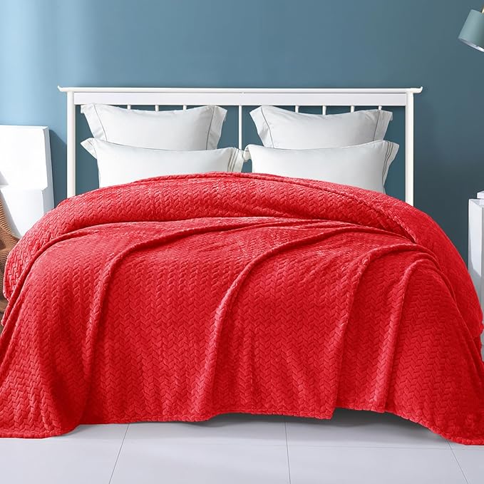 Exclusivo Mezcla Red Fleece King Size Blanket for Bed, 90x104 Inches Soft Cozy Jacquard Flannel Blankets, Lightweight Fuzzy Plush Warm for All Seasons