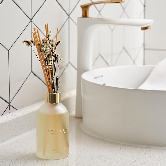 COCORRÍNA Reed Diffuser -Ginger Patchouli 6.76 oz Flower Reed Diffuser Set with 8 Sticks - Home Fragrance Office Bedroom Bathroom Shelf Decor