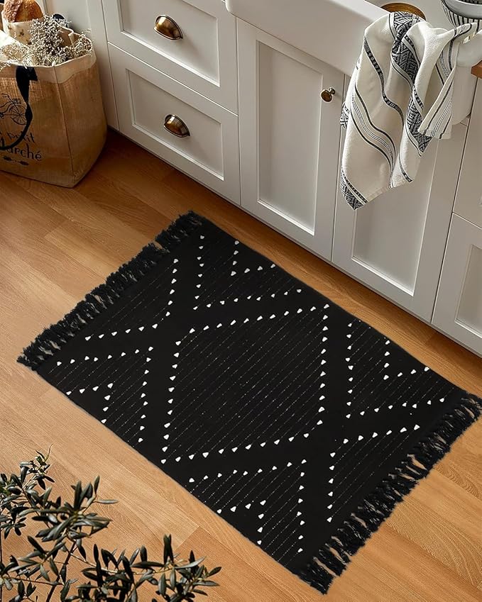 LIVEBOX Boho Black Bathroom Rug 2 x 3 Washable Throw Rugs, Small Cotton Woven Bath Mat, Moroccan Area Carpet with Tassel for Entryway Kitchen Sink Front Door