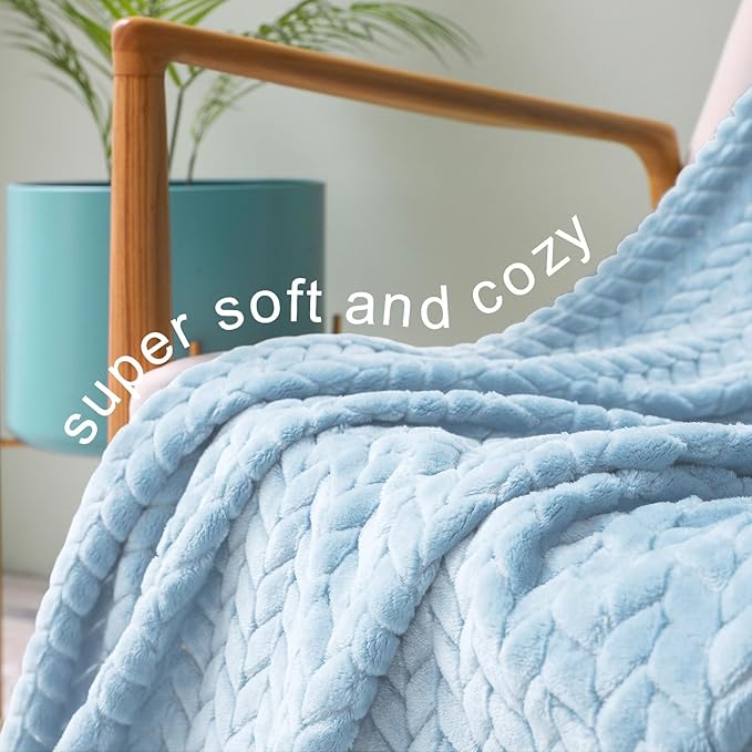 Exclusivo Mezcla Light Blue Fleece Twin Size Blanket for Bed, 90x66 Inches Soft Cozy Jacquard Flannel Blankets, Lightweight Fuzzy Plush Warm for All Seasons