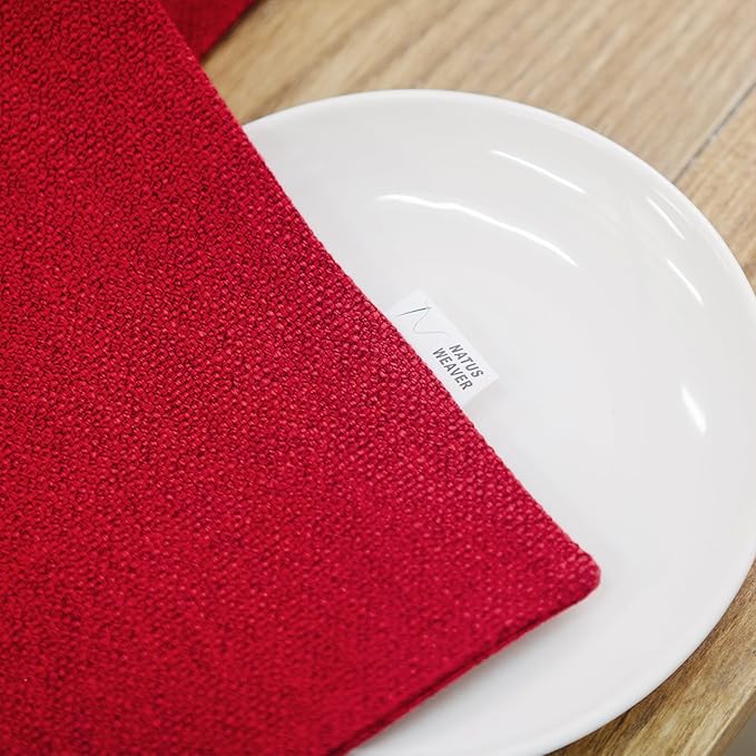 Set of 4 Decorative Round Placemat 15 Inch Soft Linen eco-Friendly Fabric Handcrafted Machine Washable Indoor & Outdoor Tablemat Burgundy