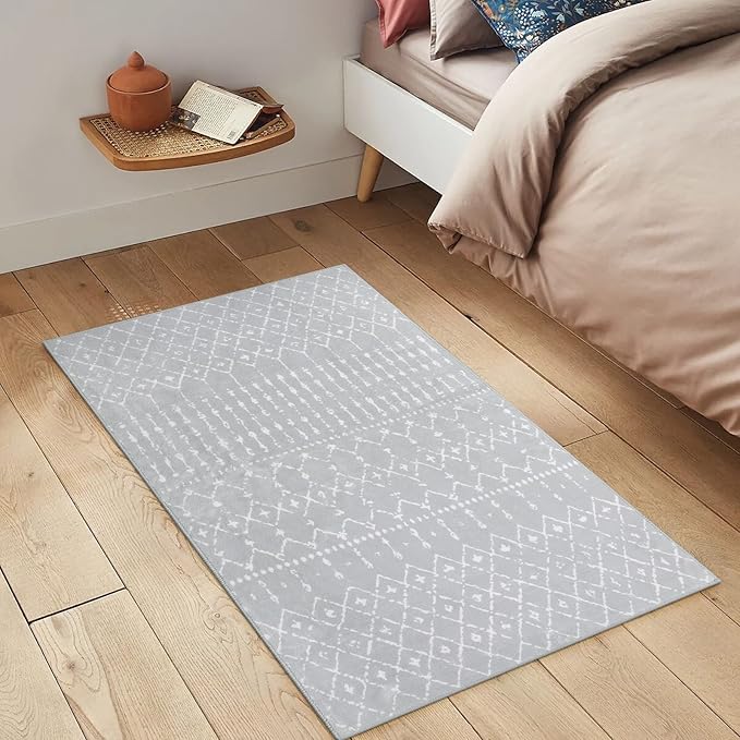 Lahome Moroccan Rugs for Entryway 2x3 Small Non-Slip Kitchen Rug Throw Lightweight Area Rugs for Bedroom Gray Vintage Print Distressed Bath Mat Floor Indoor Doormat Carpet for Laundry Living Room