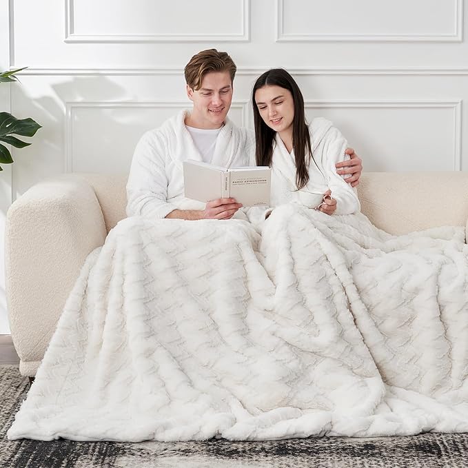 Cozy Bliss Faux Fur Throw Blanket for Couch - Ultra Soft Fuzzy Cozy Throw Gift Blankets for Women,Cream White Boho Blanket for Sofa Bedroom Living Room.50 * 60 Inches