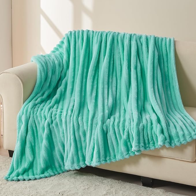 NEWCOSPLAY Super Soft Twin Blanket Aqua Premium Silky Flannel Fleece 3D Ribbed Jacquard Lightweight Bed Blanket All Season Use (Aqua Ribbed, Twin(60"x80"))
